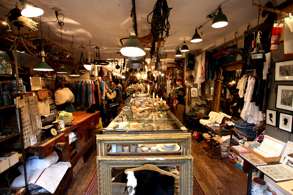 The Portastylistic: PortaStyle Guide...The Best Vintage Store in the World