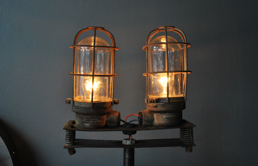 troublelight2