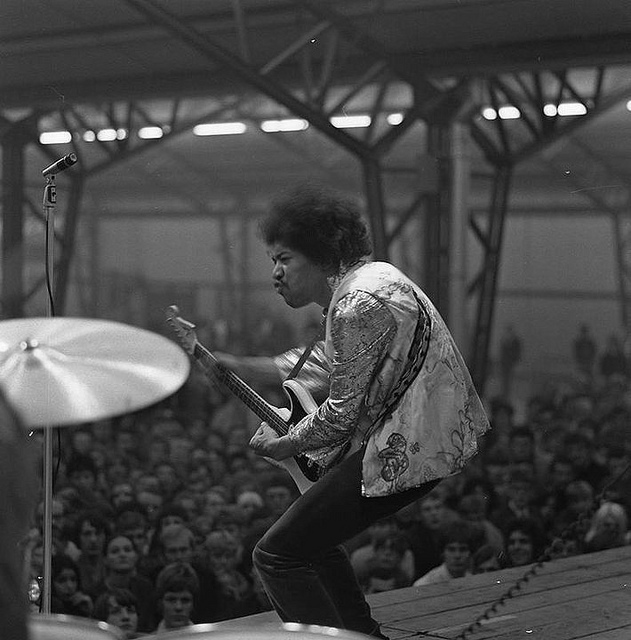 Jimi-Hendrix-Rotterdam-Nov-10th-1967.jpeg
